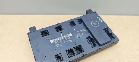 Mercedes-Benz CLK A209 C209 Door control unit/module 2098201326