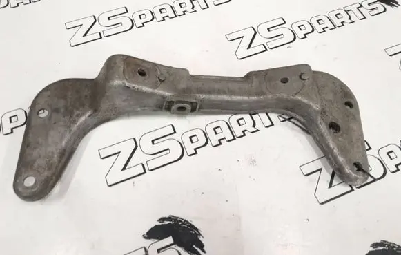 BMW 3 E36 Gear shift cable bracket 1141833 2370 1092033