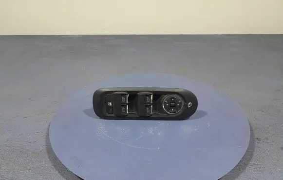 Ford Mondeo MK IV Electric window control switch 7S7T14A152BC