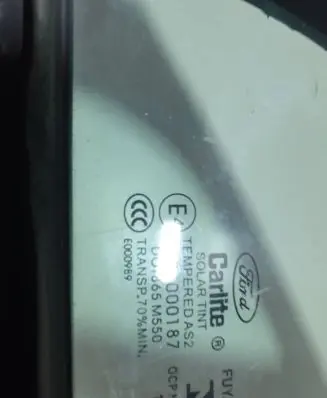 Ford Fusion II Front door vent window glass four-door DS73F21401