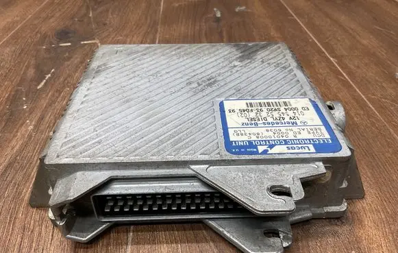 Mercedes-Benz C W202 Engine control unit/module 0145455232