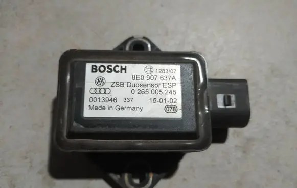 Volkswagen PASSAT B5.5 ESP acceleration yaw rate sensor 8E0907637A