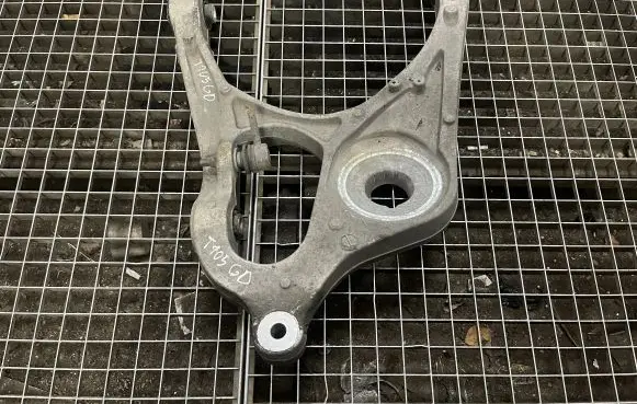 Mercedes-Benz GL X166 Rear upper control arm/wishbone A1663501006