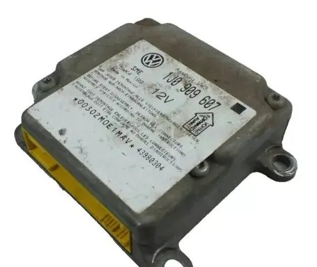 Volkswagen PASSAT B5 Airbag control unit/module 1J0909607