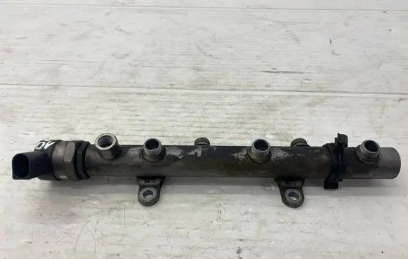Audi Q7 4L Fuel main line pipe 059130090AG