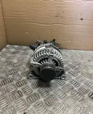 Opel Combo E Generator/alternator 9820893880