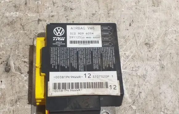 Volkswagen PASSAT B6 Airbag control unit/module 3C0909605M