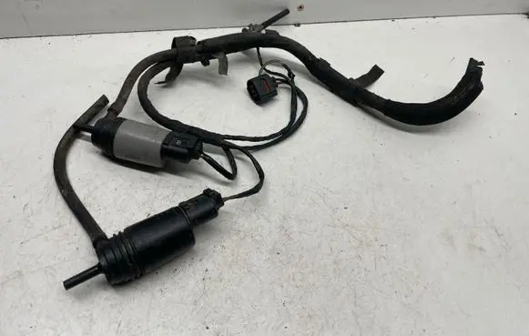 BMW 1 F20 F21 Windscreen/windshield washer pump 6934159