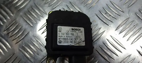 Audi A6 S6 C5 4B A/C air flow flap actuator/motor 0132801158