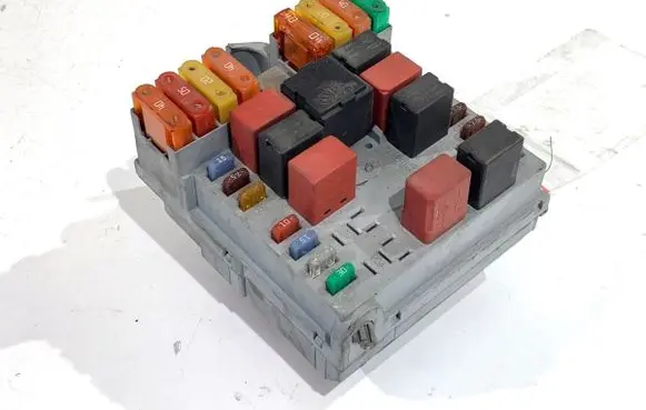 Peugeot Boxer Fuse box set 1349948080