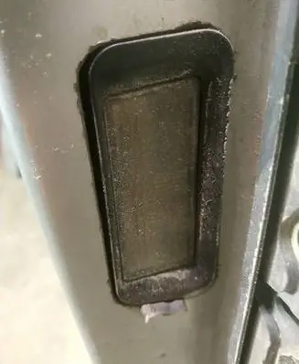 Nissan Almera Tino Number plate light 