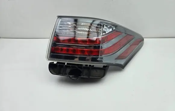 Lexus CT 200H Rear/tail lights