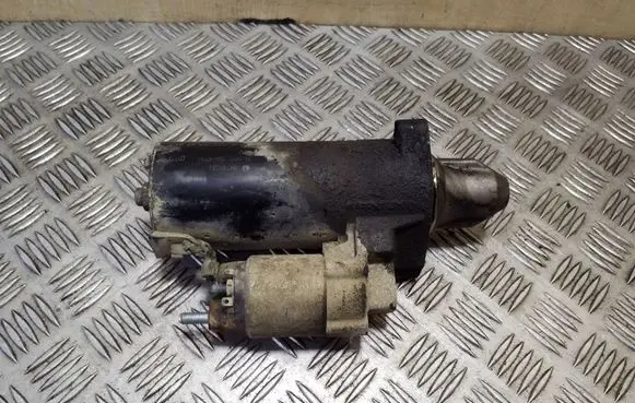 Mercedes-Benz ML W164 Starter motor 0001115070 A0061516101