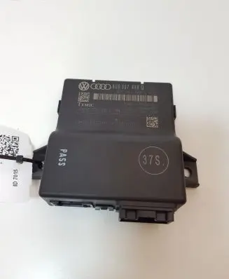 Audi Q3 8U Gateway control module 8U0907468Q