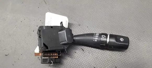 Hyundai Lantra II Fog light switch 
