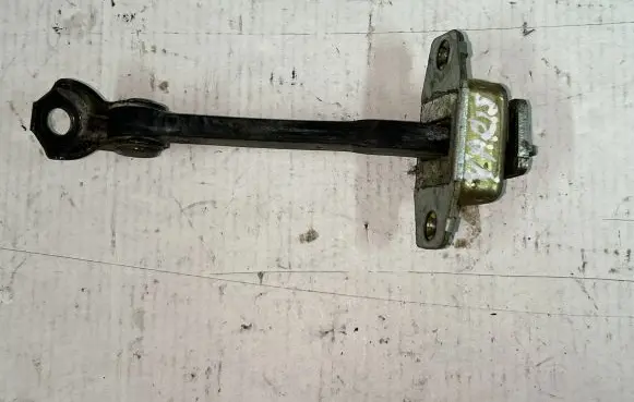 Toyota Yaris Rear door check strap stopper