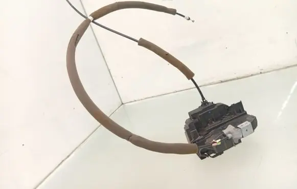 Nissan Note (E12) Front door lock 