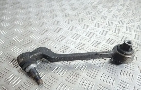 BMW 1 E81 E87 Front lower control arm/wishbone 6763699L