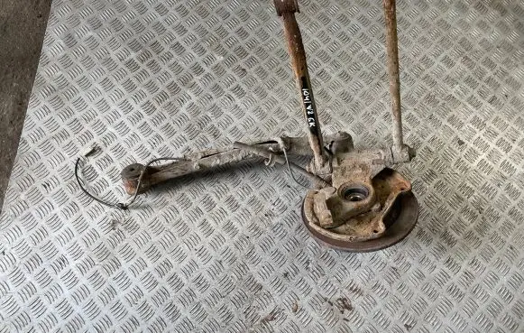 Subaru Impreza II Rear wheel hub