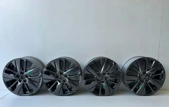 Peugeot 5008 II R18 alloy rim 98427668780
