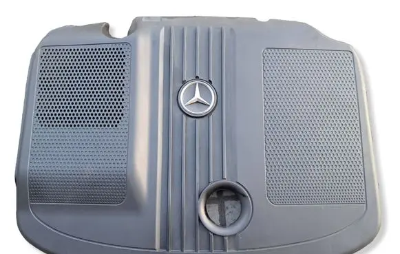 Mercedes-Benz C W204 Engine cover (trim) A6510101467