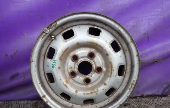 Volkswagen Transporter - Caravelle T4 R15 steel rim 701601027A