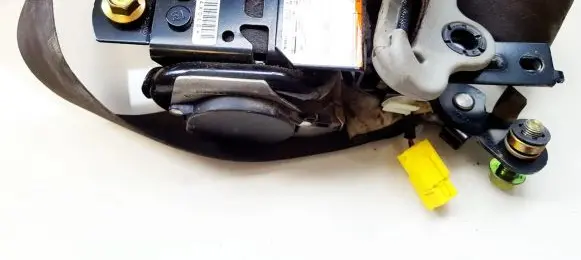 Honda FR-V Front seatbelt NSB094GR03 E40433173