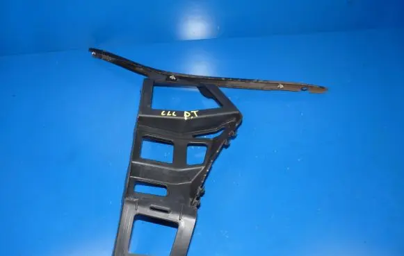 Mercedes-Benz CLC CL203 Rear bumper mounting bracket A2038902973 172000004