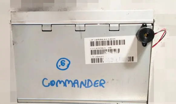 Jeep Commander Sound amplifier 05064118AK