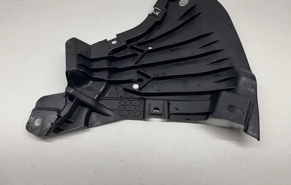 Mercedes-Benz E W124 Front bumper skid plate/under tray A2135202500