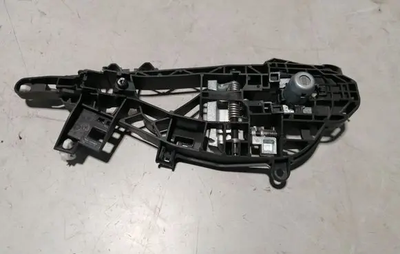 Buick Encore GX I Front door exterior handle/bracket 