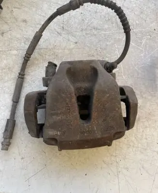 BMW X5 E53 Front brake caliper 6030