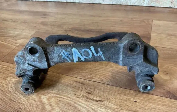 Renault Trafic II (X83) Front Brake Caliper Pad/Carrier 75693