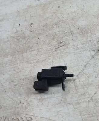 BMW 5 E60 E61 Turbo solenoid valve 1742712 72234100 04T311