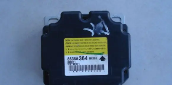 Mitsubishi L200 Airbag control unit/module 8635A364 3SR741 MC101