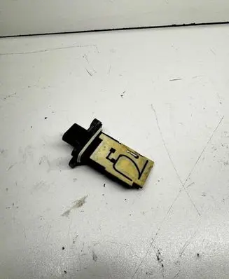 BMW 5 G30 G31 G38 Mass air flow meter 8570107 1362857010702 13628570107