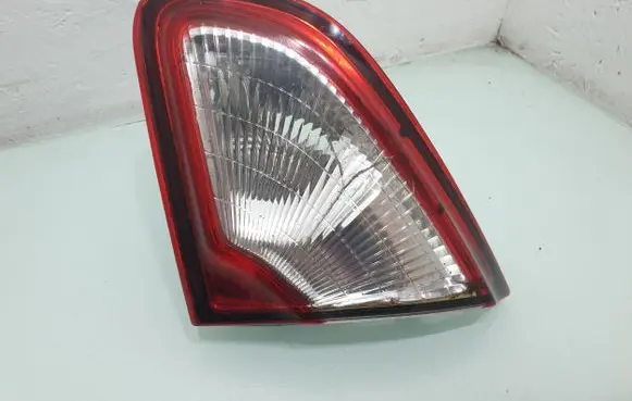 Nissan Qashqai+2 Tailgate rear/tail lights 89503209