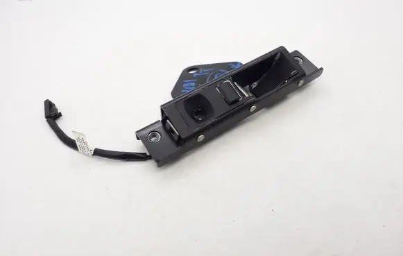 Audi TT TTS Mk2 Loading door lock loop/hook striker 8J7871444A