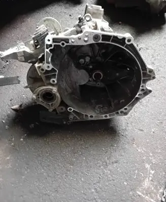Peugeot Partner III Manual 5 speed gearbox 9680886610 20392531