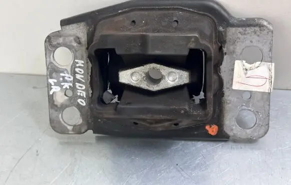 Ford Mondeo MK V Engine mount bracket 7G917M121BA