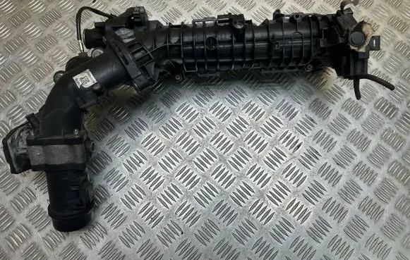 BMW 5 F10 F11 Intake manifold 8506410 8506359 7810752