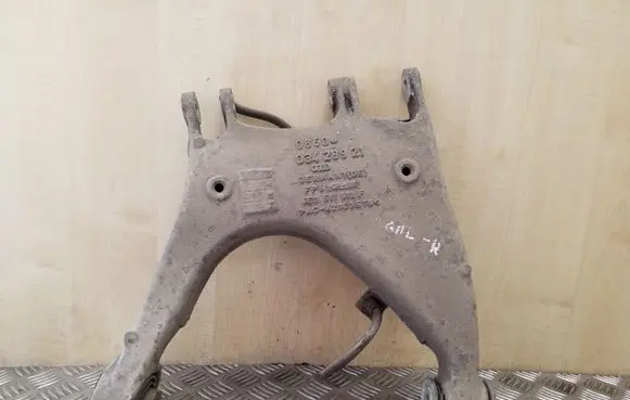 Rear upper control arm/wishbone