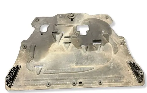 Volvo S90, V90 Engine splash shield/under tray 31497612