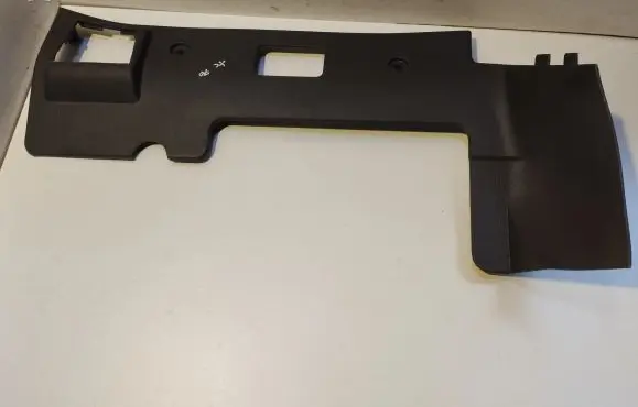 Dashboard lower bottom trim panel