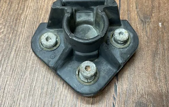 Mercedes-Benz S W140 Spark distributor cap 1191580231