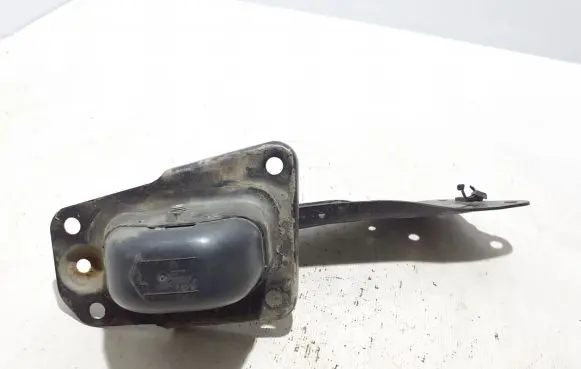 Volkswagen PASSAT B8 Rear upper control arm/wishbone 5Q0505223D