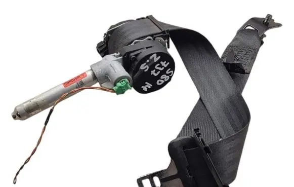 Volvo S80 Middle seatbelt (rear) 39818826 6064179 6064196