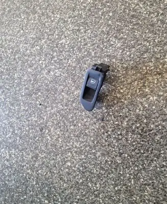 Volkswagen Golf VI Electric window control switch