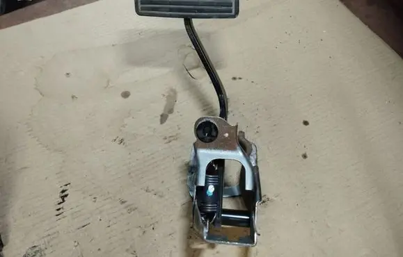 Honda Civic Brake pedal