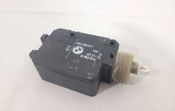 BMW 3 E36 Central locking motor 8353014 40620531 67111B